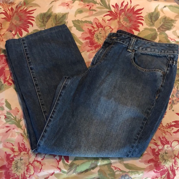 TALBOTS size 16W Boyfriend Jeans
Flat front classic blue 100% cotton $99 LikeNEW - Picture 4 of 13